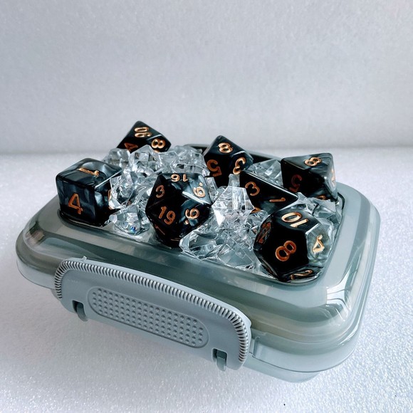 3-D Decorated Dice box Polyhedral  RPG Dungeons Dragons Travel Box - Picture 1 of 4